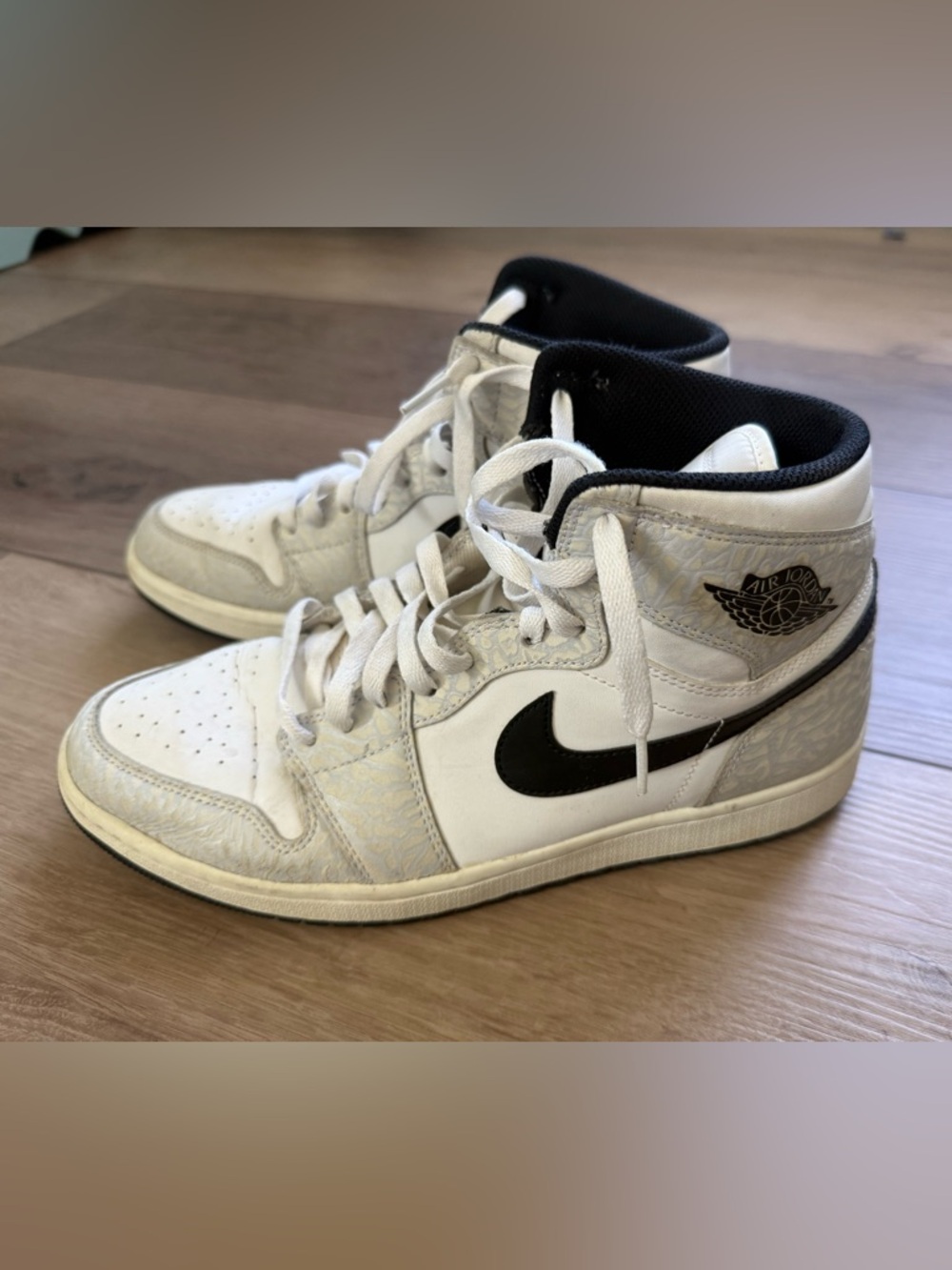 Nike Jordan Men's Size 11 Sneaker - Black & White elephant high top